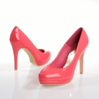 Zapatos de charol con plataforma 